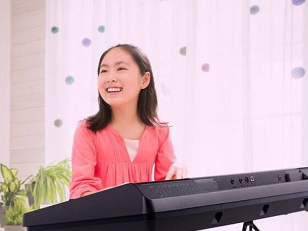 Yamaha PSR E373 Portable Keyboard - Image 7